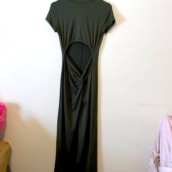 Green spring dress with stomach part out size small - Picture 1 of 3